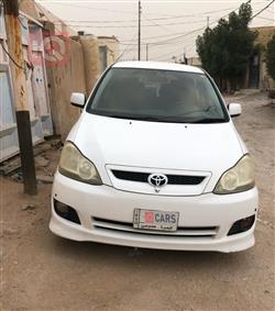 تۆیۆتا ئیپسەم